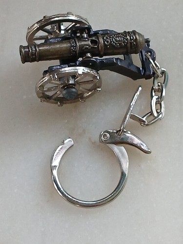 Vintage silver tone metal - vintage,